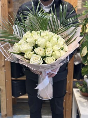 25’li Beyaz Gül Buketi 